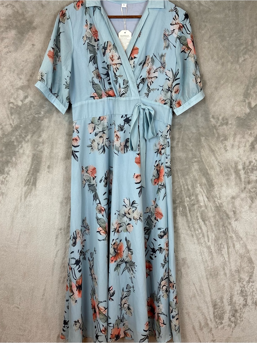 Light Blue Floral Wrap Midi Dress Wmn’s S